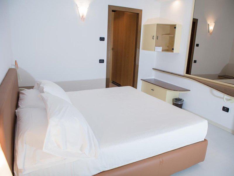 77D28F63381270335157FE3FB6DD7DC7