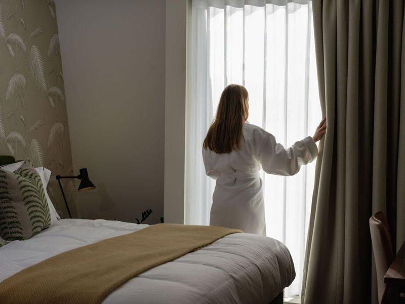 9B73A147DBAFA1F27A829B18BA79274D