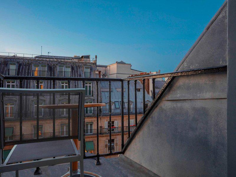 5E0F3558AA6B4305AFDB895E602502FC