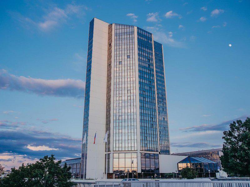 FC0EEEE739A123294B5C3711F3B52803