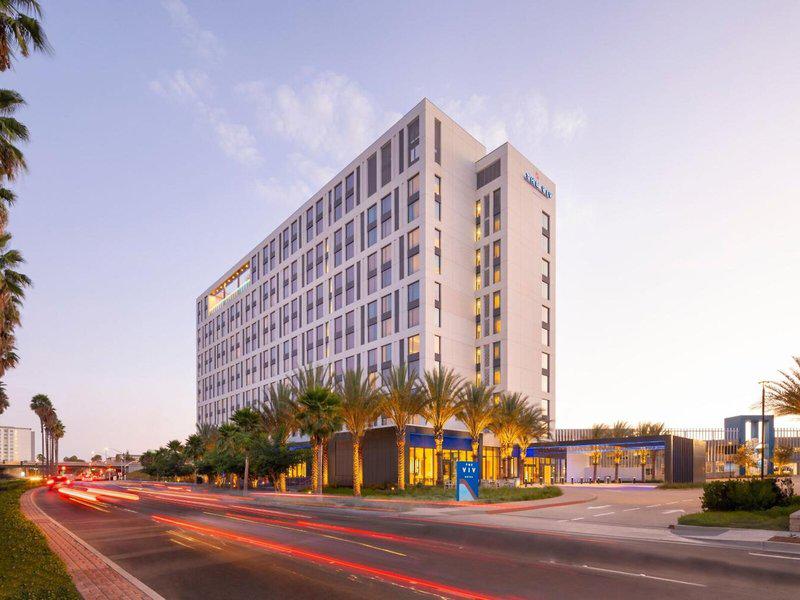 E3492FD4E19B9D21A53DAD9B0045D509