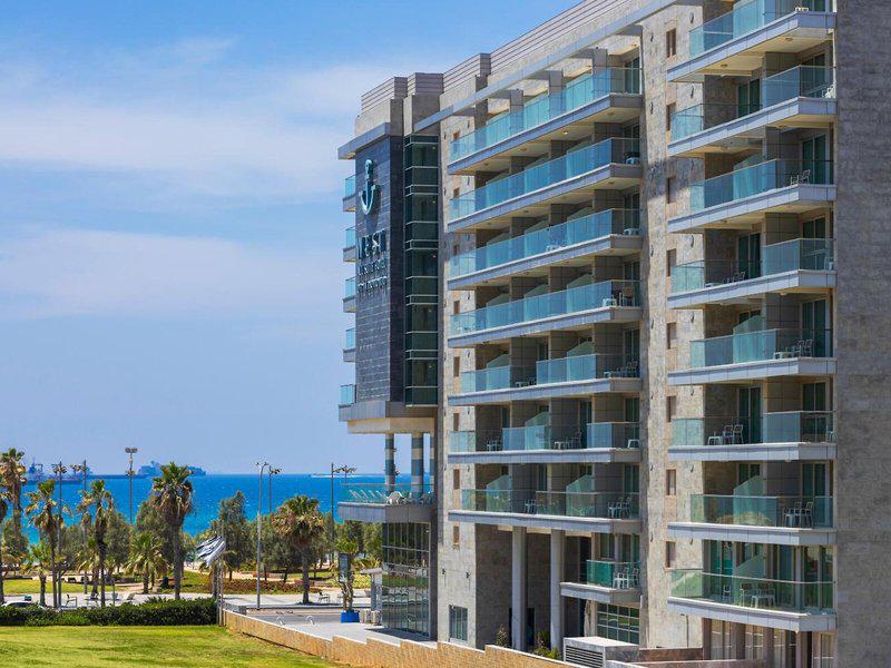 33137D6FBC8CAEF0E0A255BF538F203E