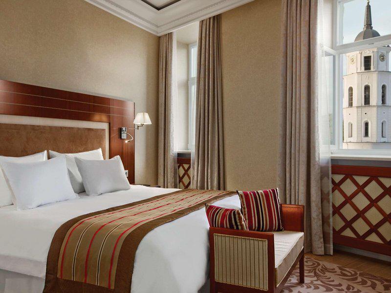 2E55853A469333034AEE4CF099C7AF49