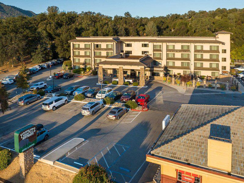 C43AC8801863C8BE8D6891C55C9B9379