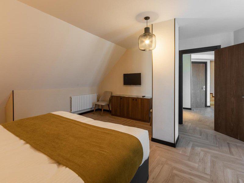 88A099285C6455ADDF3F02BE70097A9D