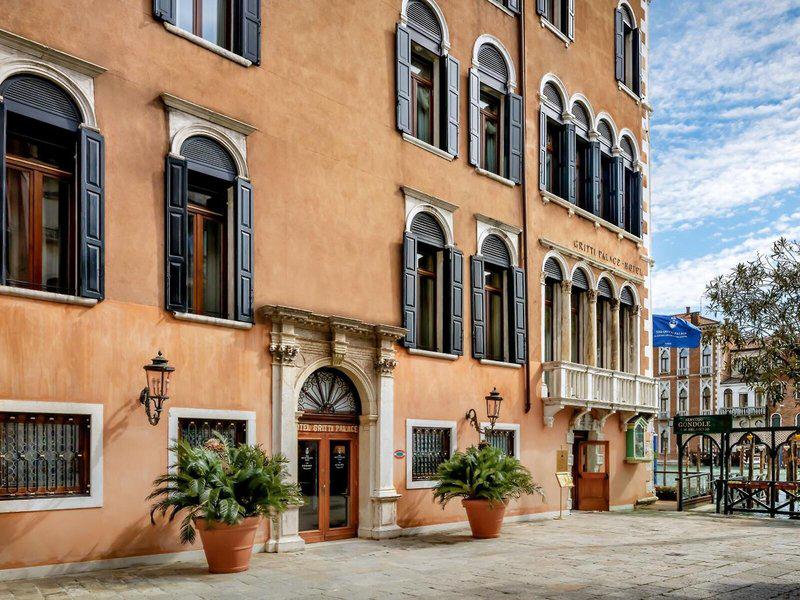 11BB43C483542A0F151AE12FB7F1078E