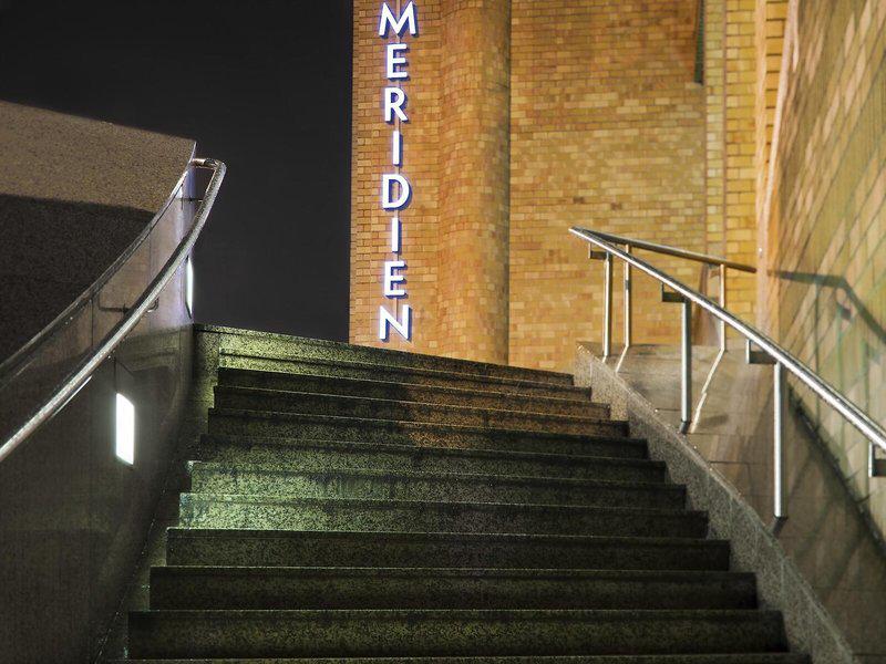 CA654B8BF60B882BCD6D93438A4EBF8F