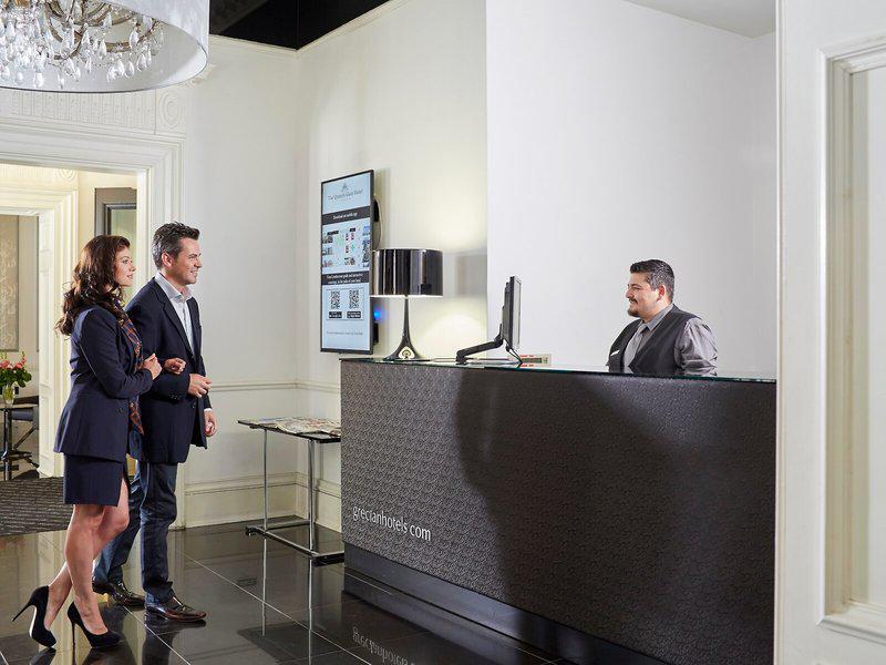 BBF0266AE5792D7D0DDC0E4009A24048