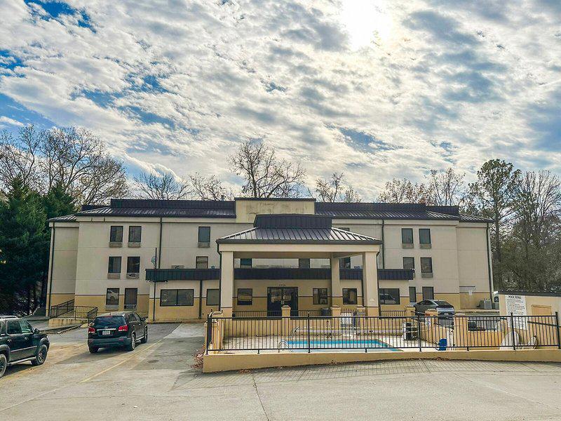 1C5EE75A6793207BF1E10210585C8315