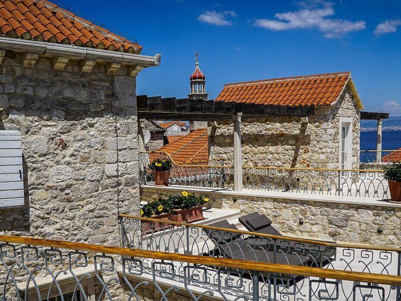 40A275D49ADB23A6207BD647DCFCC825