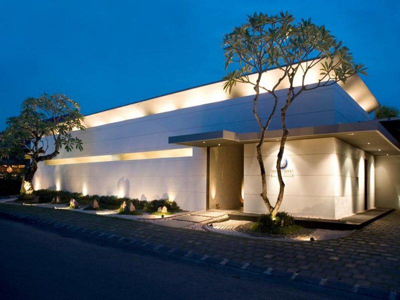 958DFBD41E3E42947BD0B8D0ED748208