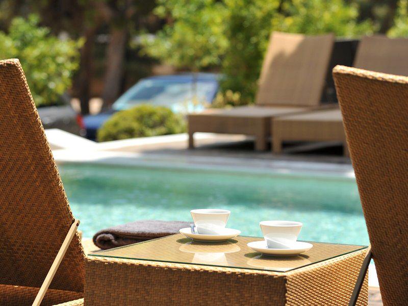 08775D90C30A0390F0C05CF2279E061D