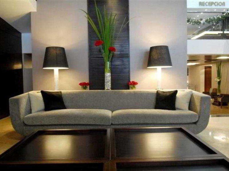 EE46CA0DDE22B4700F7B2C093B827A06