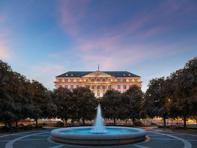 9F309D48814C57941C40625D25BAAF26