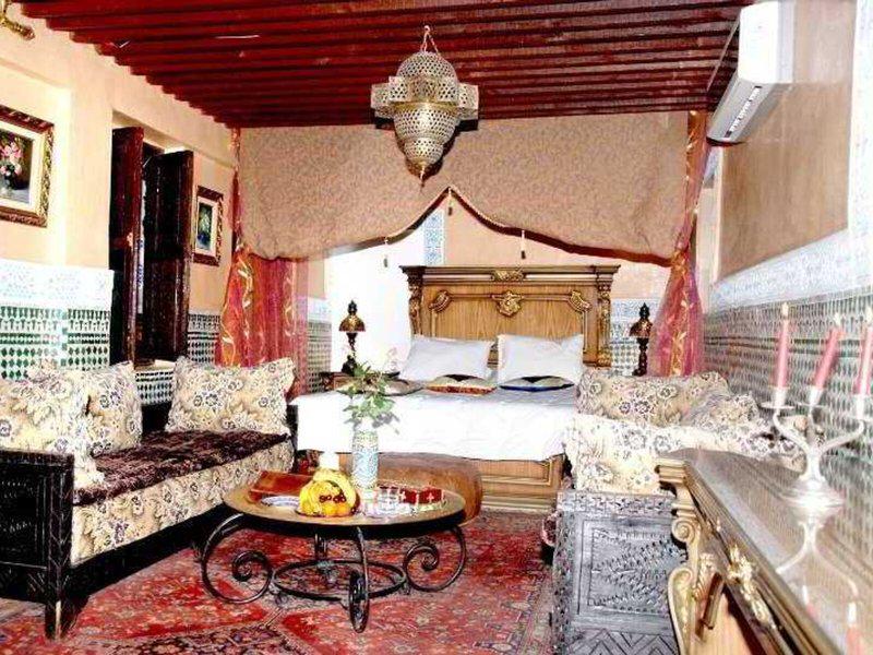 176EEAC3BAA1CA59DA9A71E983874C70