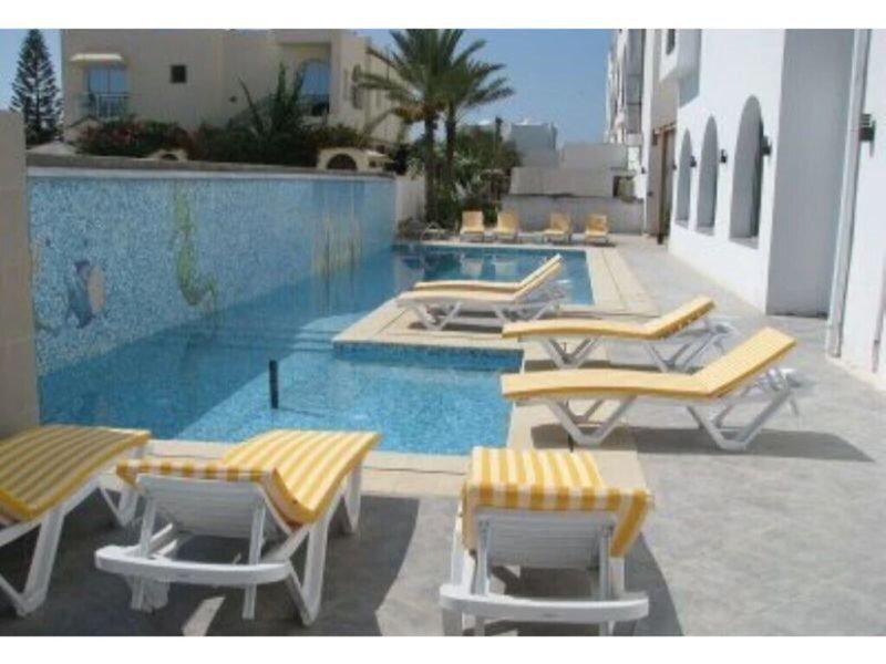 061377EF85CDD6A3B13BC047A230218D