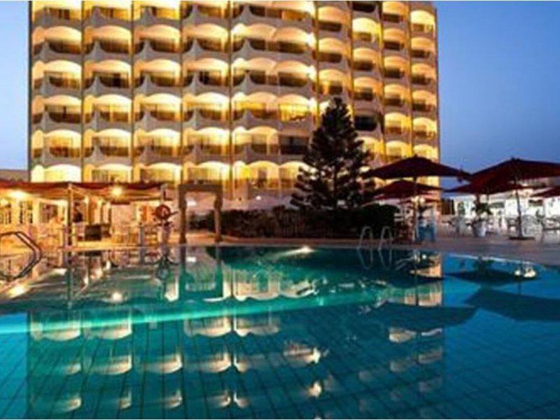 50DC7E0B3DBCCDA3B548B40841AC3D36