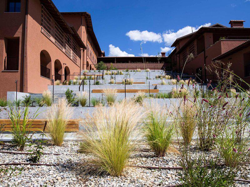 DDC8EB251F390458B7DAA9F934CF2742