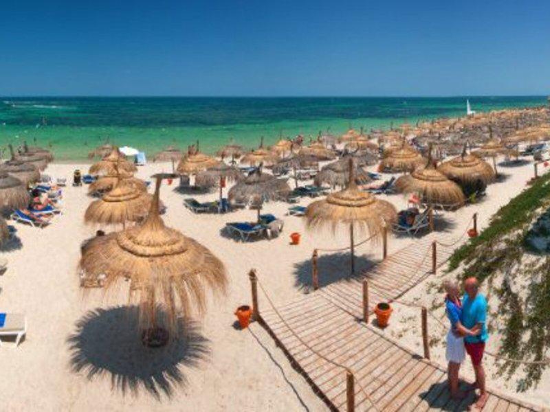 CAE00B3AB0B4236245DC7BD754849046