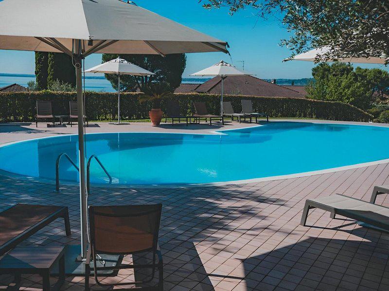 1A0851F8160D7ECF93D8D9F554C830C4