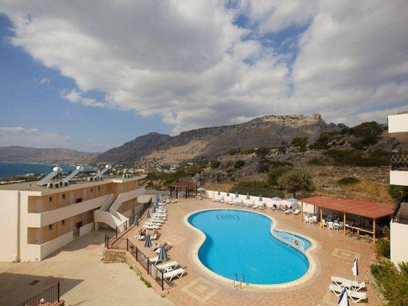 4A06F0B94E0D33570A140FBFF666F470