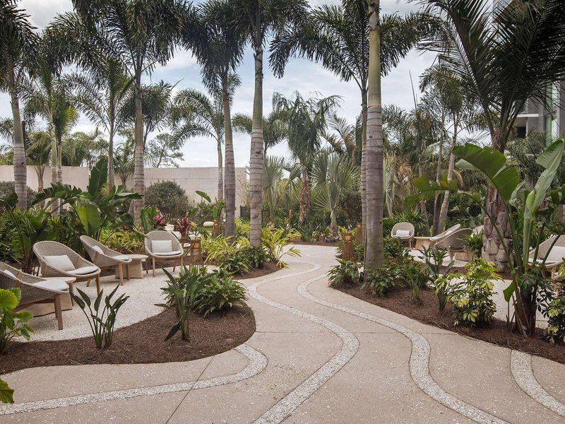 28B4DADD508799A76E751271D598C1DD