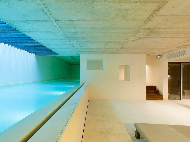 29F124F49CA4683ED1A0C07A6053BD51