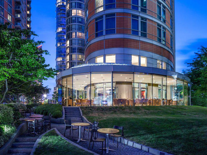 40526337A401E3C2AAEE5DDC32B77EF0