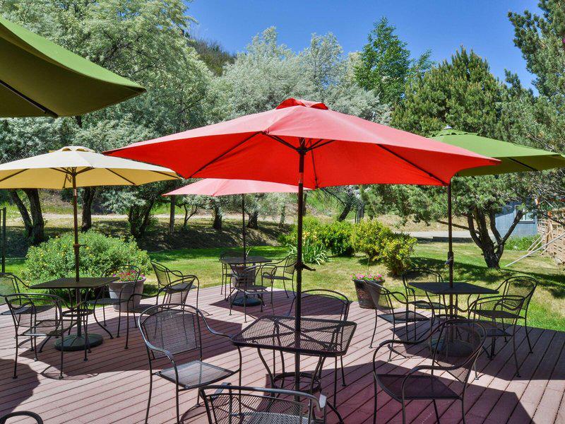 8F8CBFBAA9290DFC675A8670FD2B927A