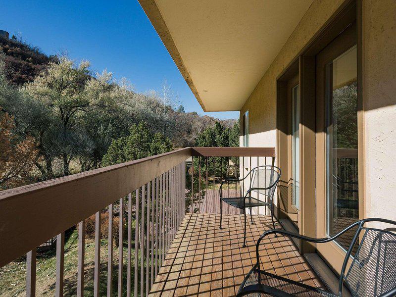 8D889424137137BAA575264688C79EE6