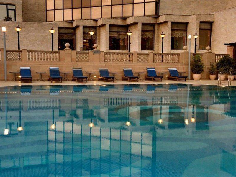 350ED418A652ACAA7E75F4987A57D7F2