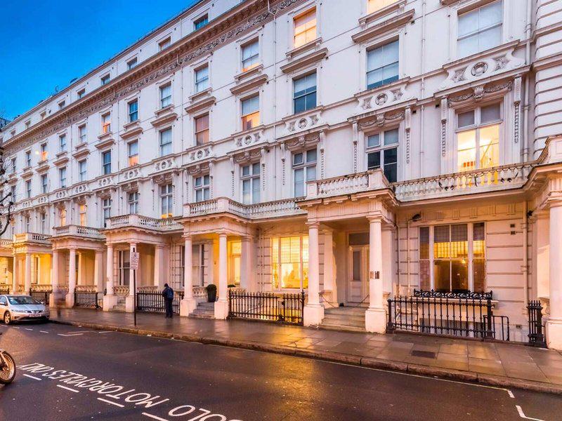 98AACE8F758922E299DBC5482C4F8416