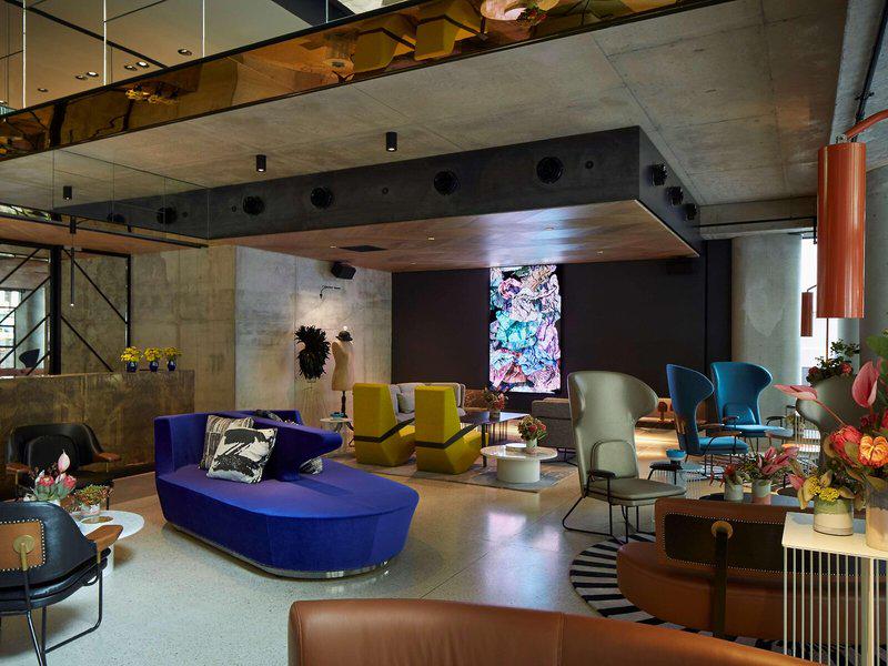 34BF779EB8D99973D4E6AB2C38AA5811