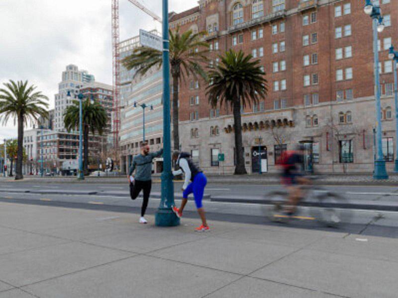 B7B6CC84F1484D5F67BDF8420AF87E4D