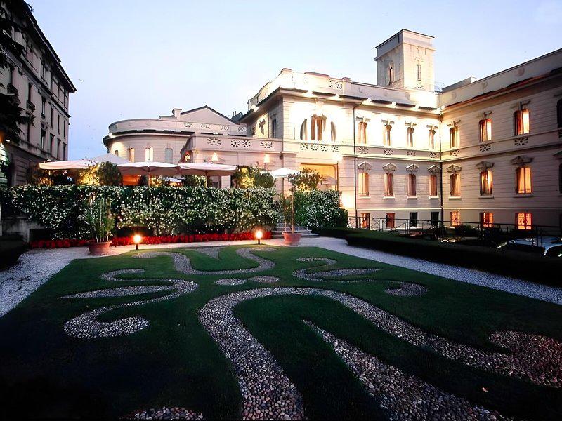 2AE030258B42DF51FB38C15CBD53C215