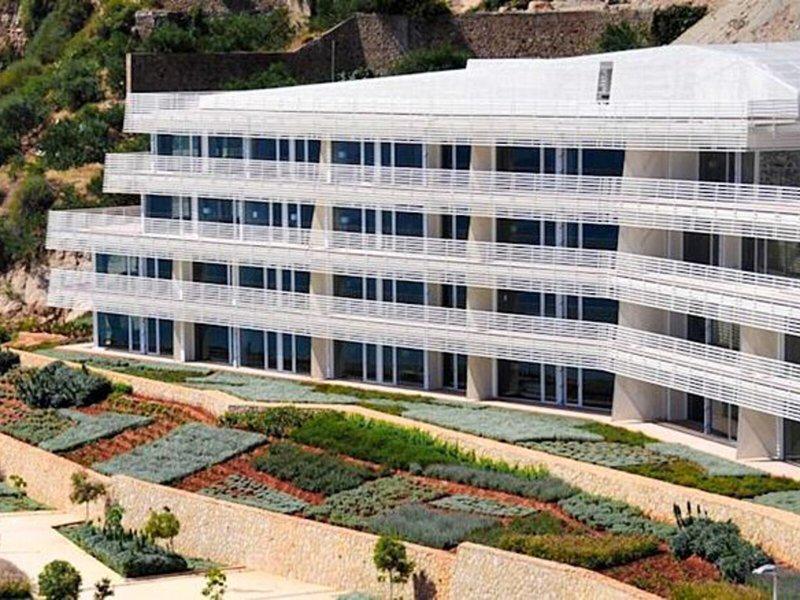 9A3A2C1DA99C64E4AE170A6A6CA7E746