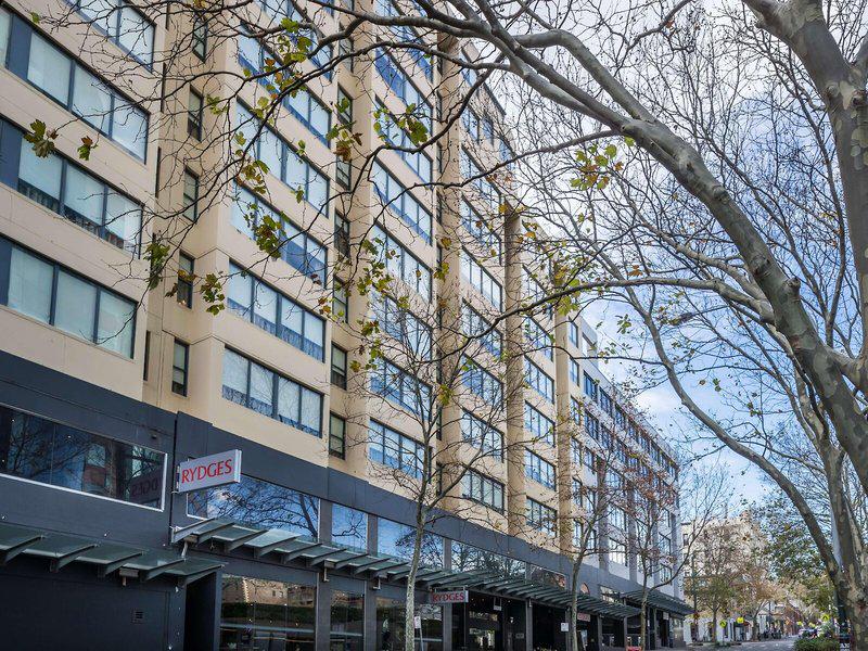 B8C05899894DAF744887ED00B3EEA5C5