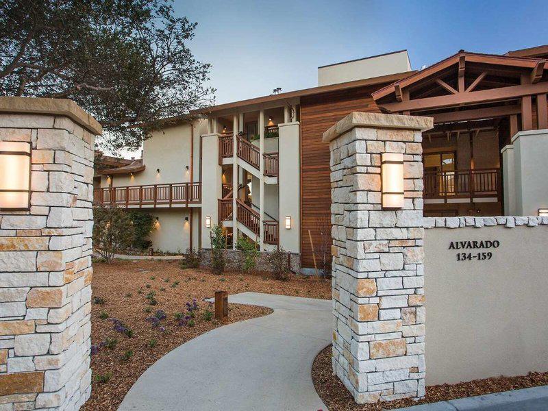 2030DEEDAC5E8D559D448F50DFE3D6CE