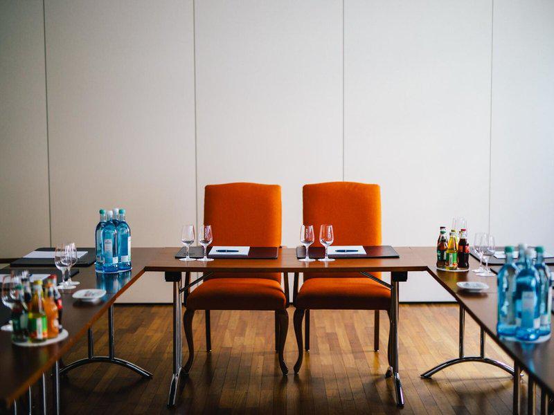 43F9129F4BBE73F4B86D594E90CEB59D