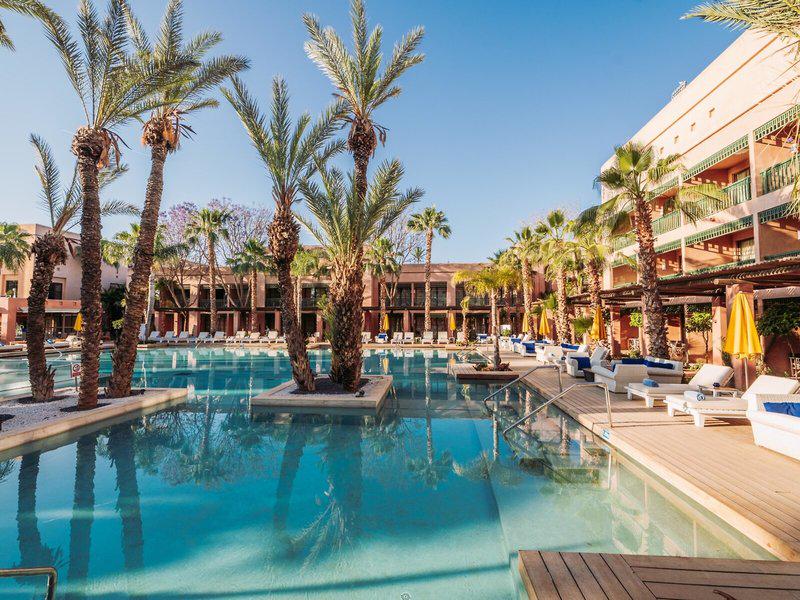 135AAE643DB3797039C19DCB56596F5E