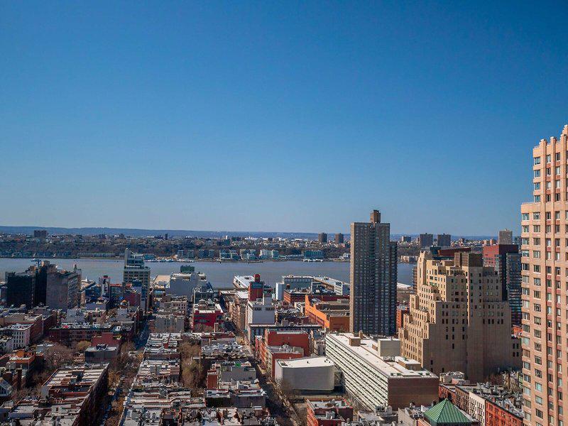 25F29A0CBB31FF11F0DB2E3813E9AD2C