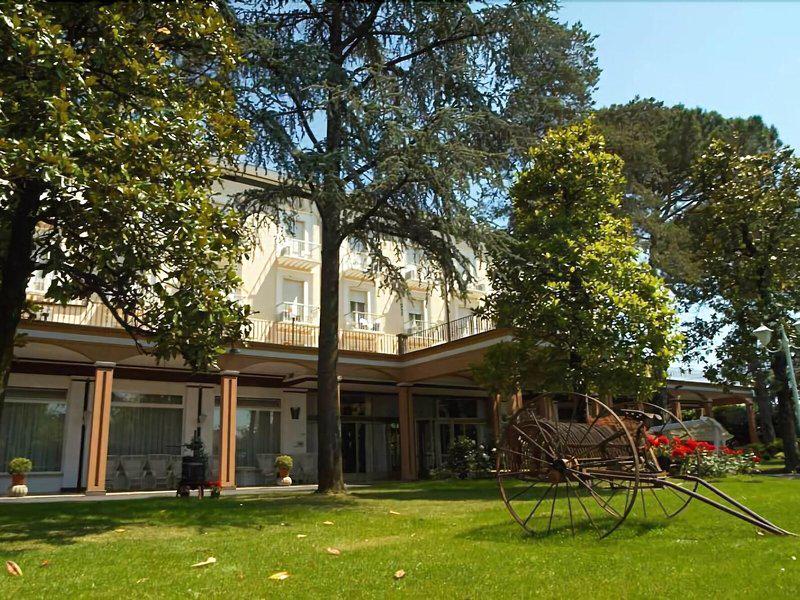 35ABD9FCFE1891FB1F4D330DCA18EAA2