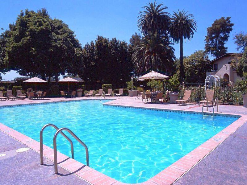 2117DF77C63A386DB4A21AB8E9415915