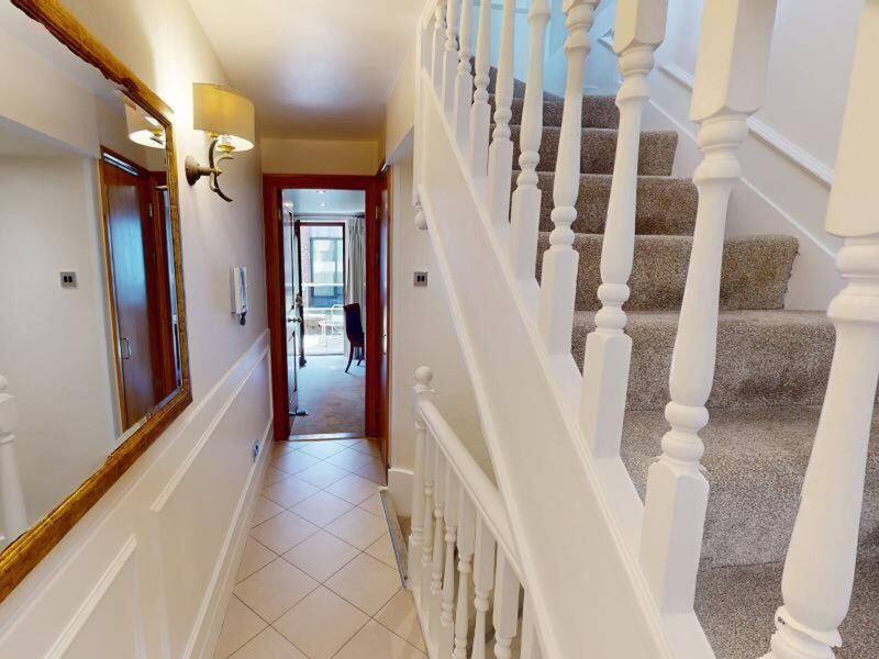 5B5EFA3E003212AD08ADFF5CF12B5727