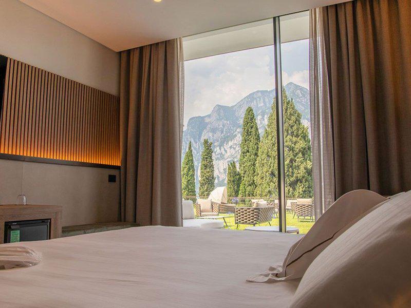 C15BD2BD981D5766C5561C48CE2EA855