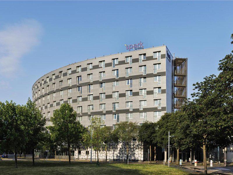 8741AEF55DD2A03BB9B02F8E94E44BE1