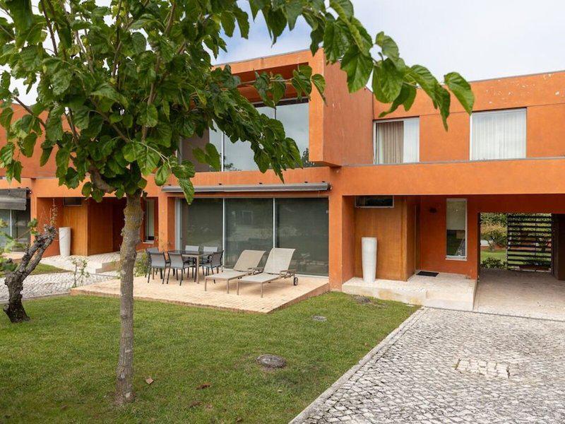 08931951B37DEE6EF32E9BE85030A348