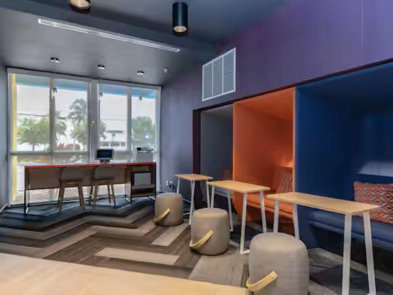 71560F1796D9E2897D091FD036B23A4A