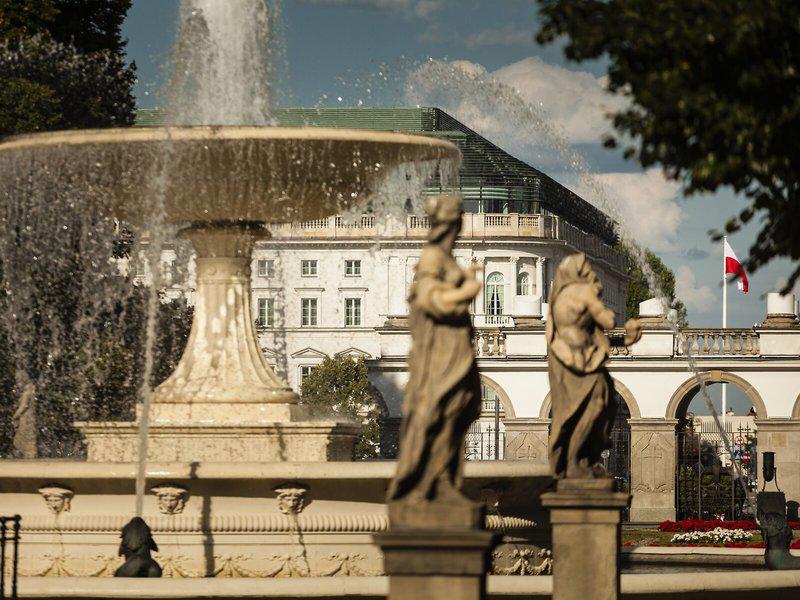 D143086F277343899D32471B38064F40