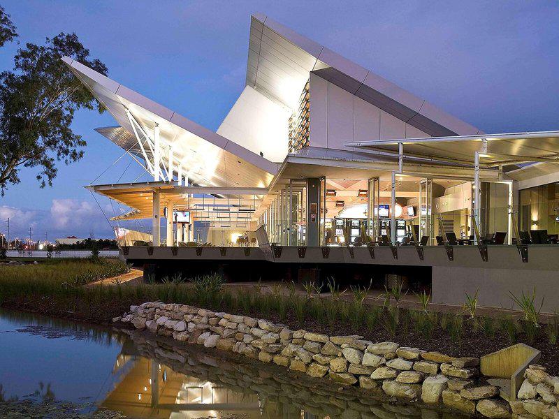 C33E33533501CE66714D0E4C25A3B185